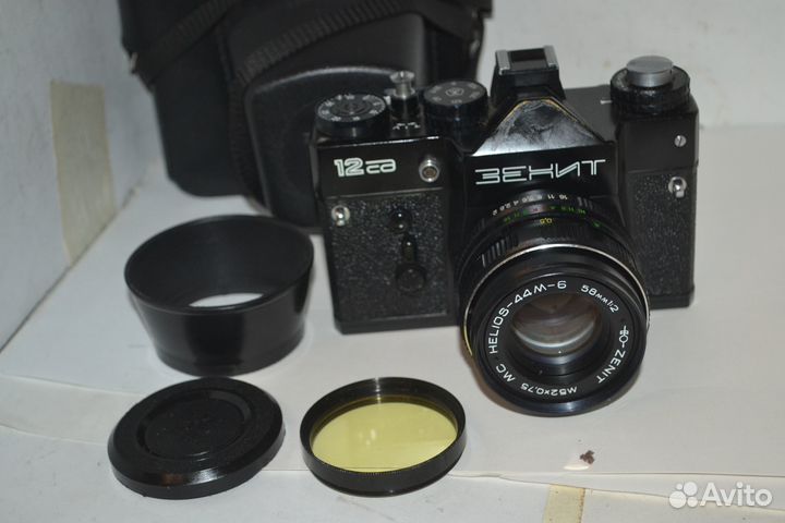 Зеркальный фотоаппарат Зенит-12сд