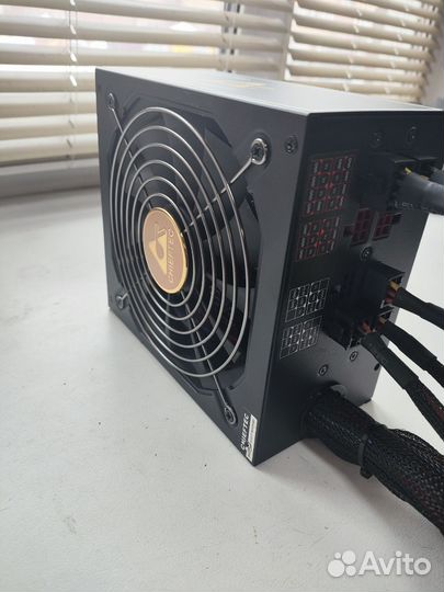 Блок питания Chieftec 1000Watt