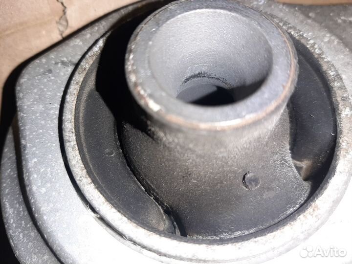 Рычаги передний нижний кривой Мерседес W221