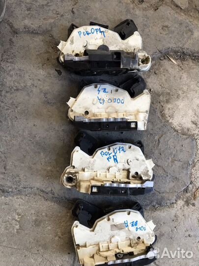 Замок двери поло 12 год