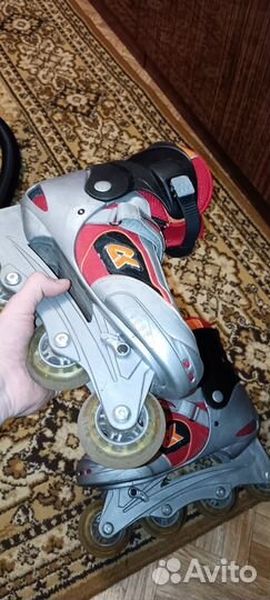 Роликовые коньки