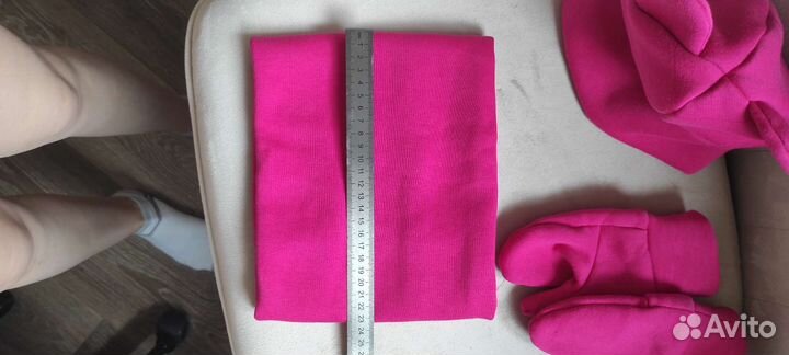 Комплект для девочки: шапка с ушками, снуд, варежк