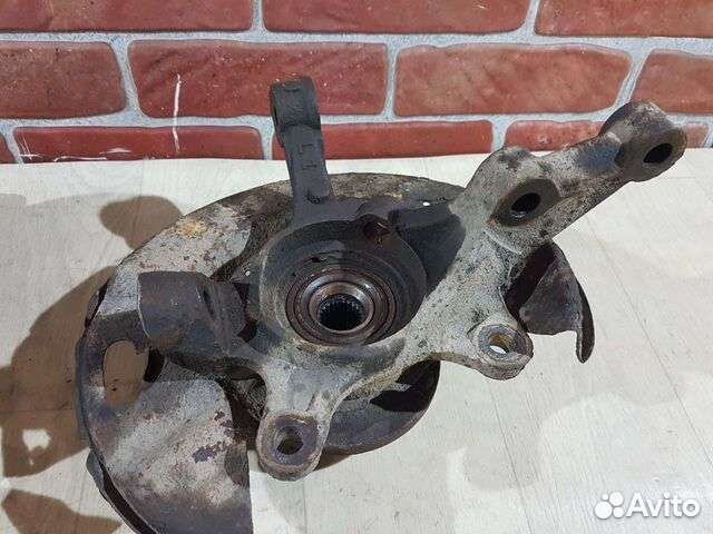 Поворотный кулак geely mk 2011