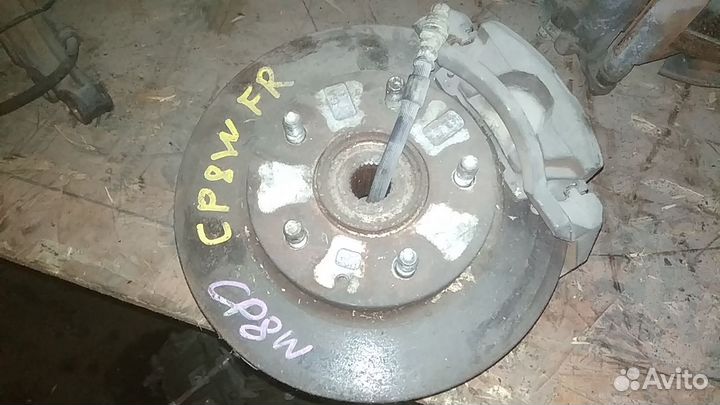 Ступица передняя правая на mazda familia, premacy