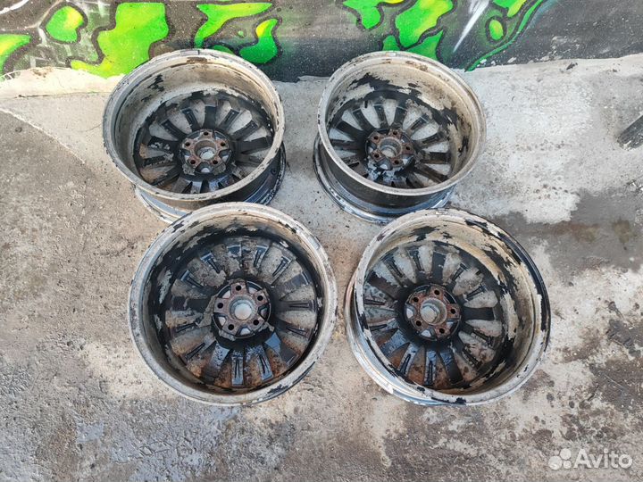 Диски литые r18 5x114.3 et45