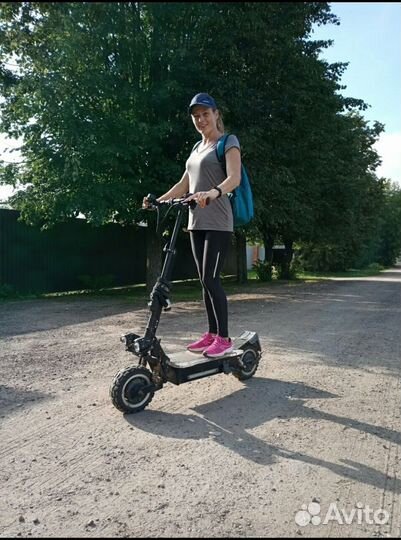 Электросамокат мощь