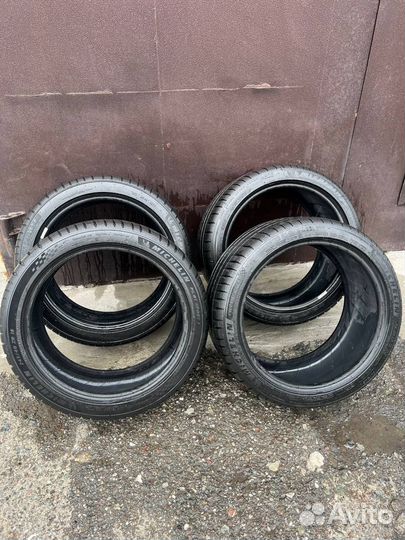 Michelin Pilot Sport 5 245/40 R18