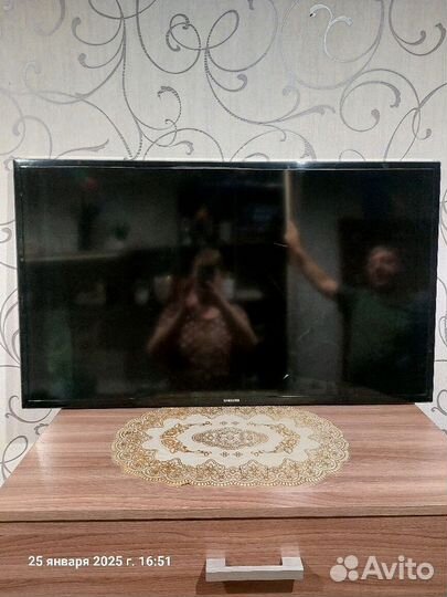 Телевизор samsung UE40F6130AK на запчасти