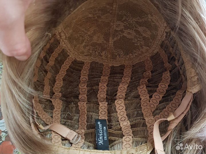 Парик женский короткий