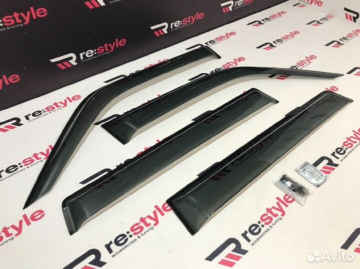 Ветровики Nissan Safari 61 97-07г Kanglong