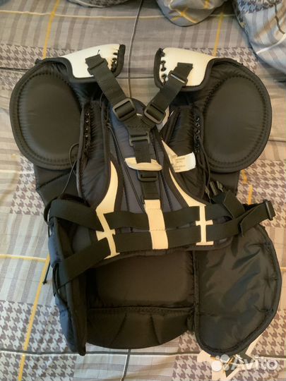 Нагрудник хоккейный вратарский reebok 9k YTL