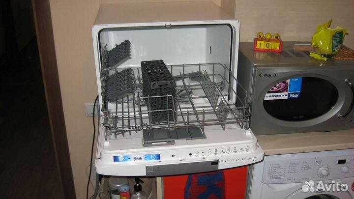 Компактная посудомоечная машина Electrolux ESF2300