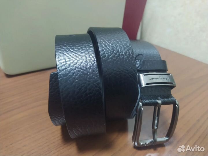 Мужской кожаный ремень. Брендовый
