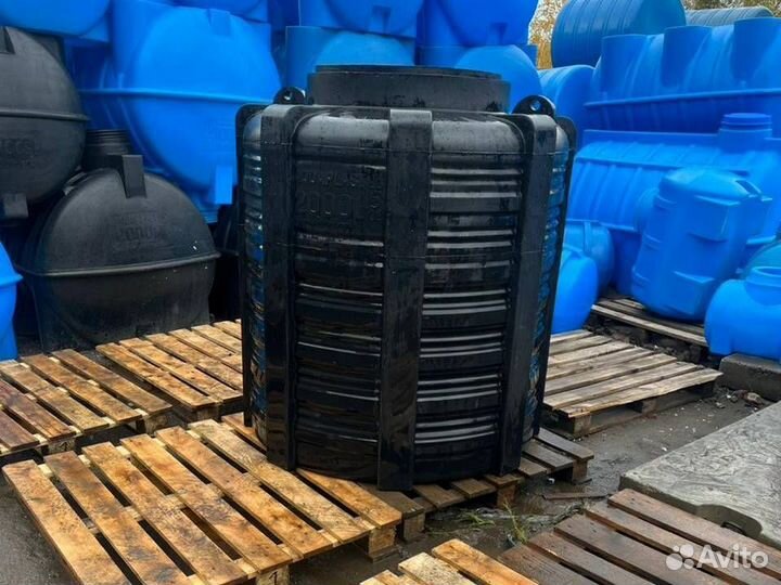 Резервуар пластиковый 3 тонны для сточных вод