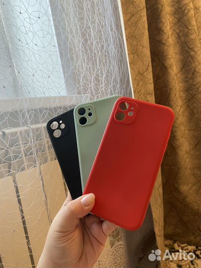 Чехлы на телефон iPhone 11