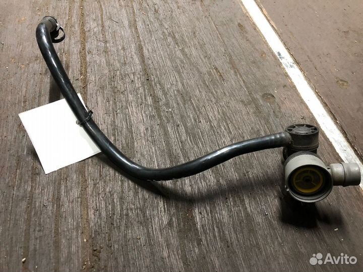 Клапан вентиляции бака BMW F30