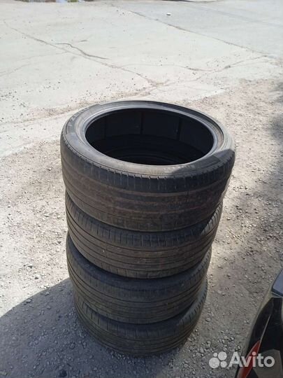 Pirelli P Zero 255/40 R20