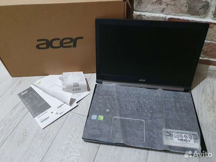 Игровой новый ноутбук,nvidia 940mx. Core i3