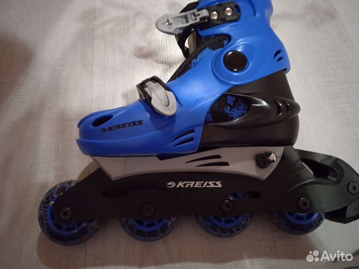 Роликовые коньки, на возраст 6-8 лет