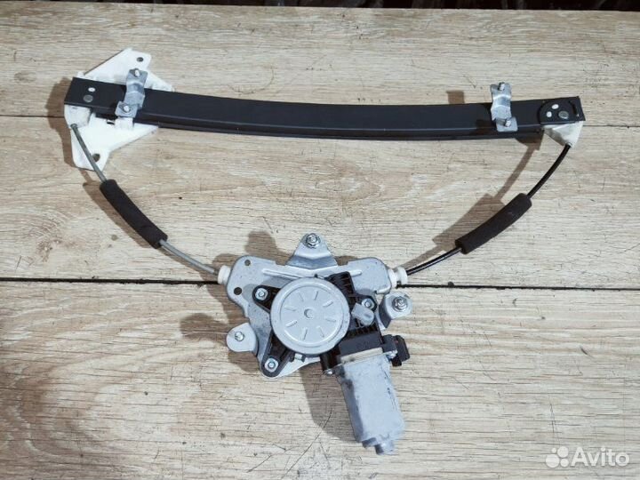 Мотор стеклоподъемника передний левый Opel Antara