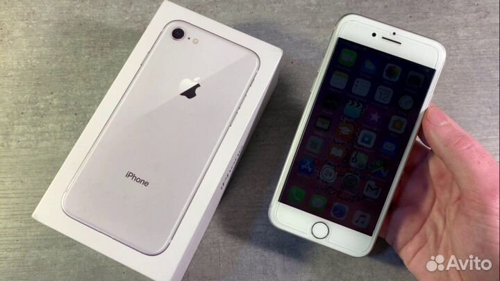 iPhone 8, 64 ГБ