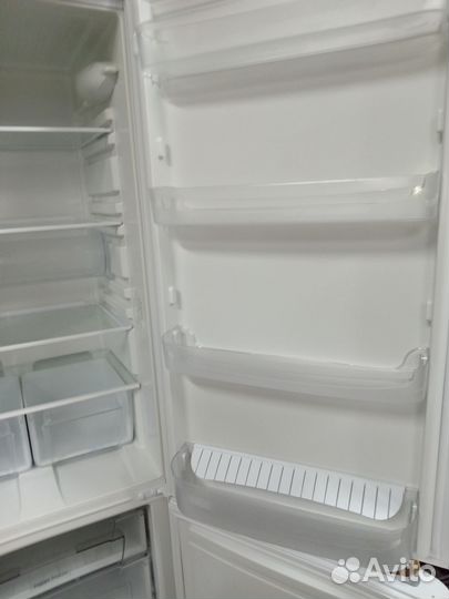 Холодильник indesit