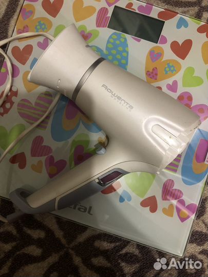 Весы напольные электронные и фен