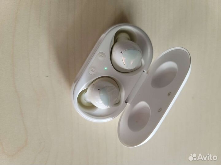 Samsung galaxy buds plus