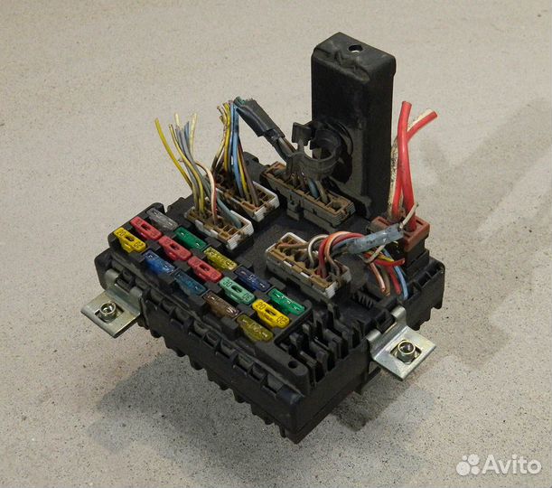 Блок предохранителей Fiat Punto 176