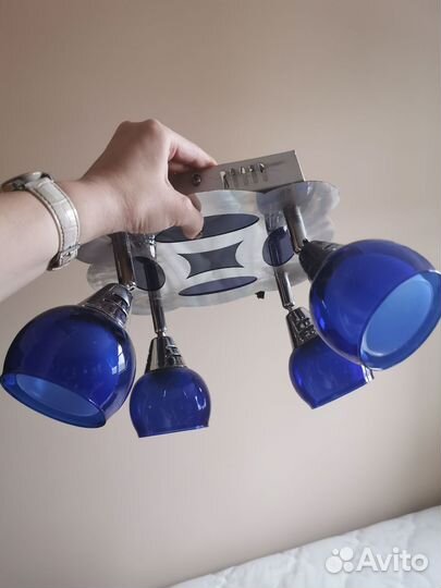 Люстра потолочная +бра синего цвета