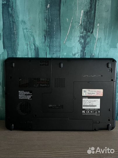 Ноутбук Toshiba satellite c660