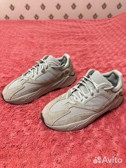 Кроссовки Adidas Yeezy Boost 700 Salt