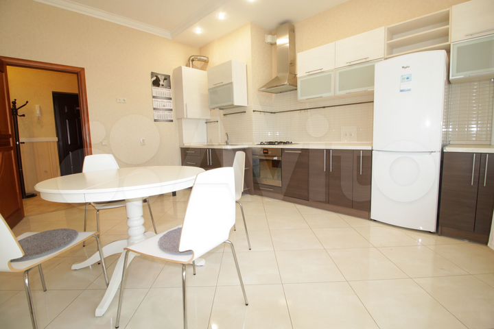 2-к. квартира, 88 м², 4/9 эт.