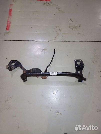 Поперечная труба траверса VW Passat B5 GT 2.5 AKN