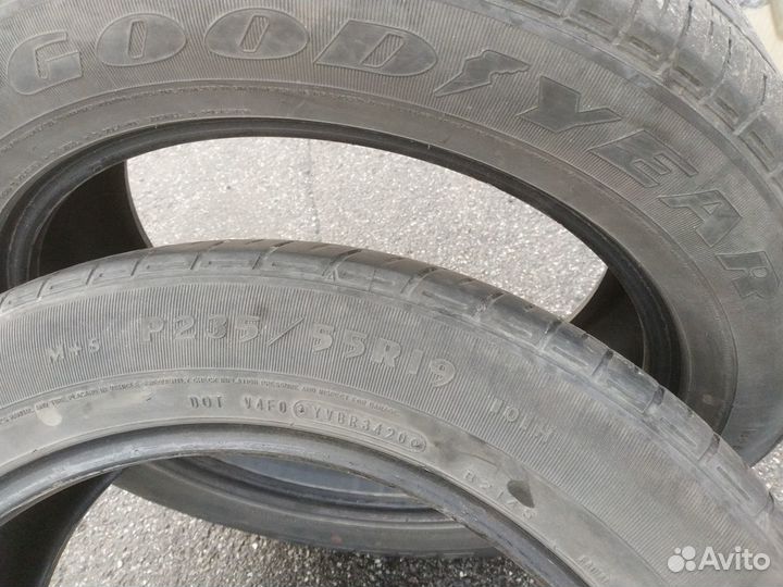 Goodyear Eagle RS-A 235/55 R19