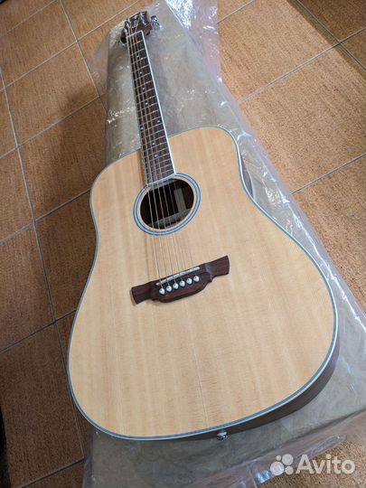 Гитара crafter d6(дефект)