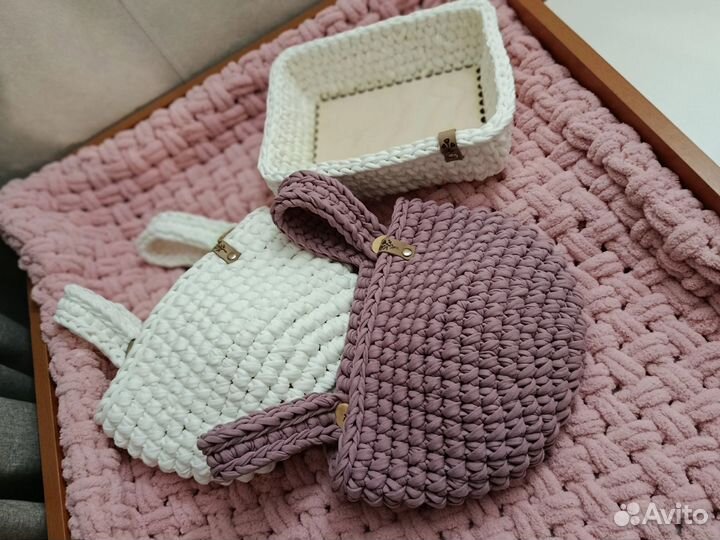 Подвесная корзинка на кроватку