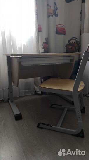 Растущая парта и стул