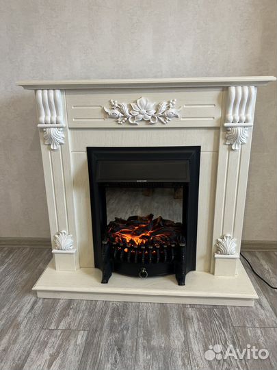 Электрокамин с эффектом пламени