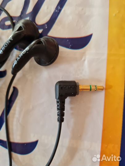 Наушники Sony