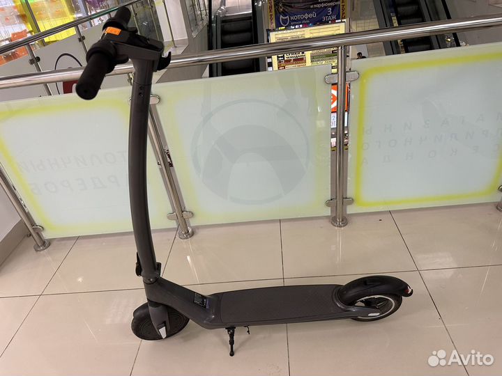 Электросамокат Hiper Voyager MX2 не включается