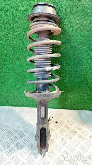 Стойка передняя правая Volkswagen Golf 3 1995