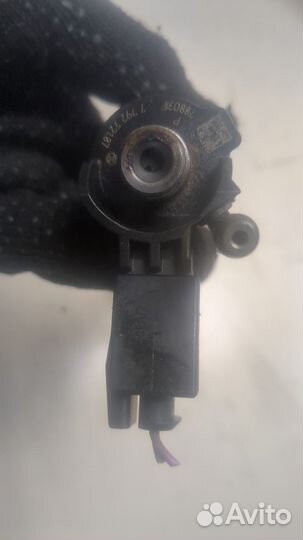 Форсунка топливная BMW 7 E65