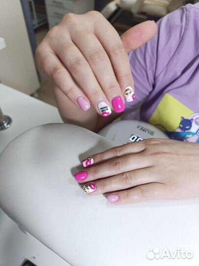 Маникюр, педикюр