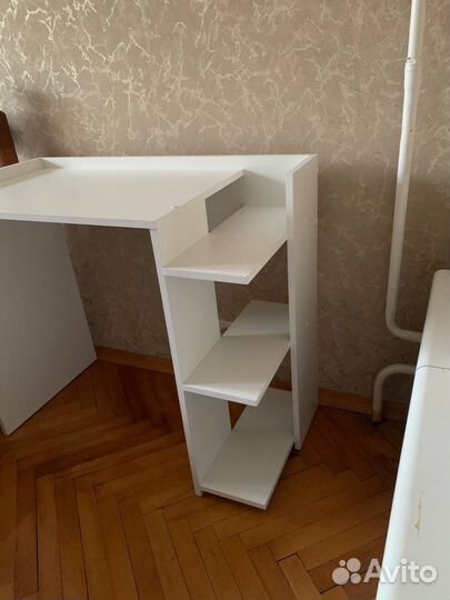 Письменный стол