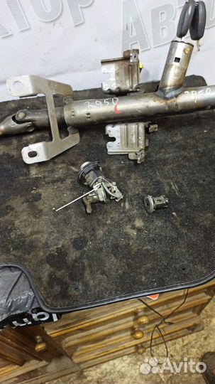 Замок зажигания личинки ключи к-т Renault Logan