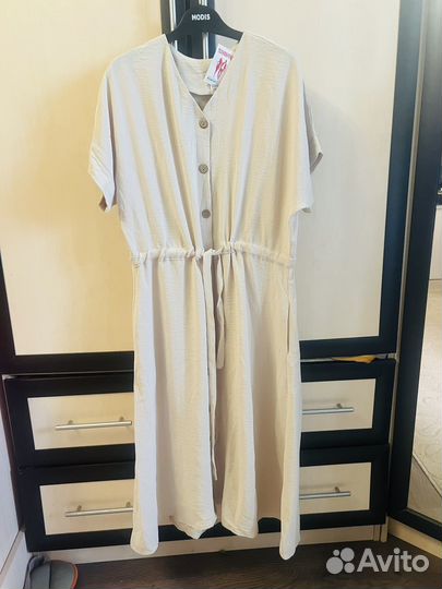 Платье новое 48р