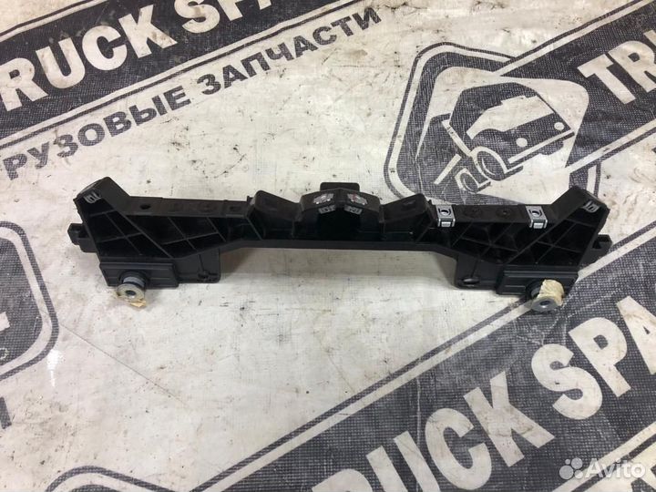 82322978 Кронштейн торпедо нижний для Renault T