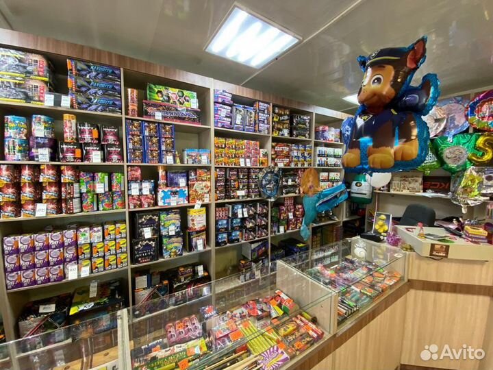 Салюты, петарды, бенгальские огни