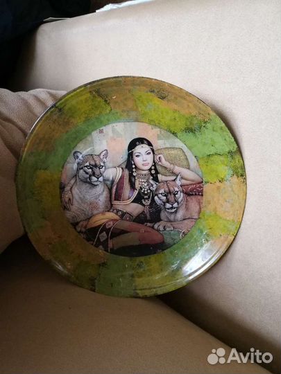 Декоративная тарелочка отличный подарок